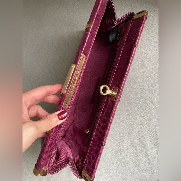 BCBG MaxAzria Clutch with Lock. Leather. - Picture 4 of 4